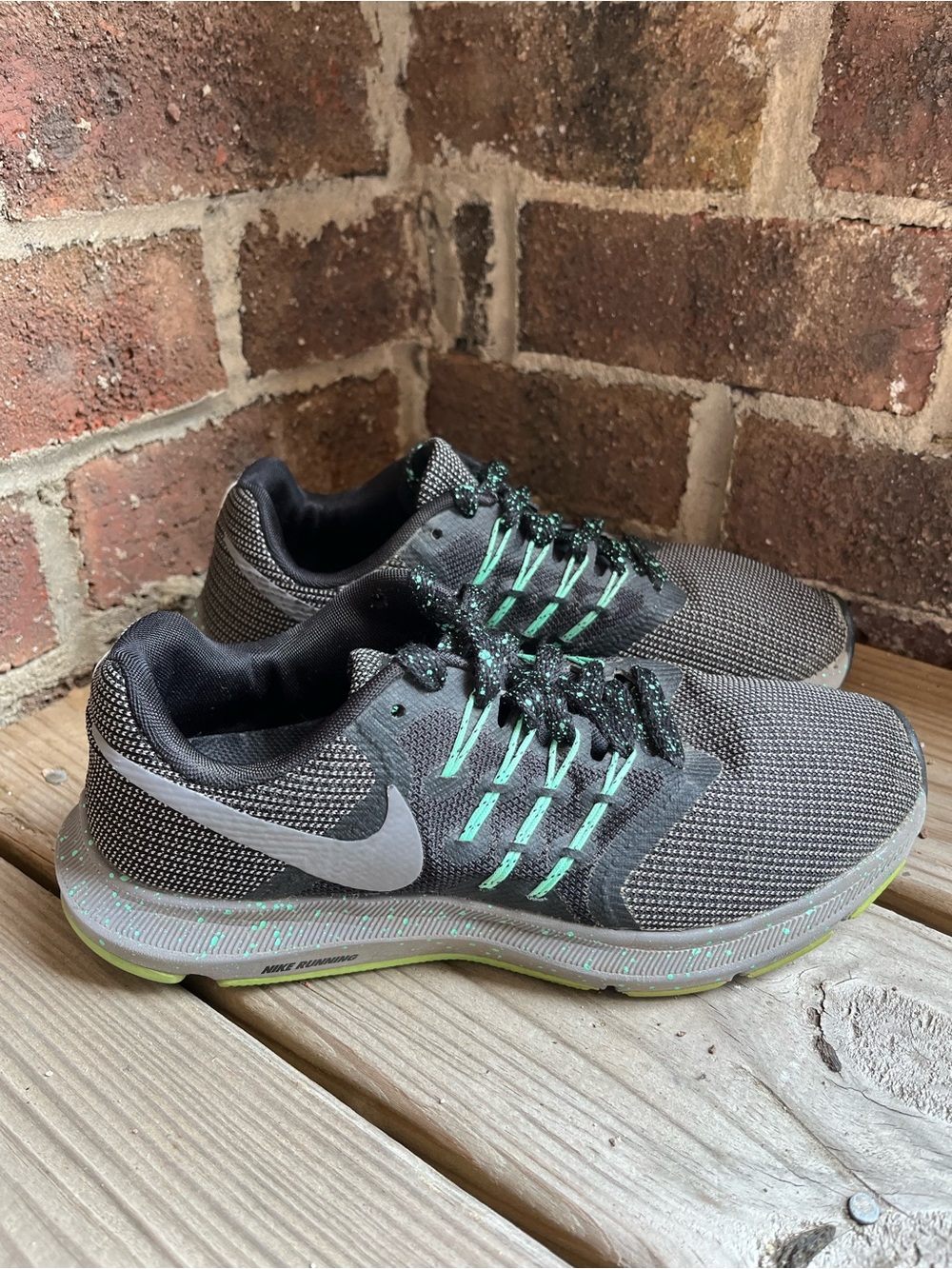 Nike Shoes 6 Running Gray